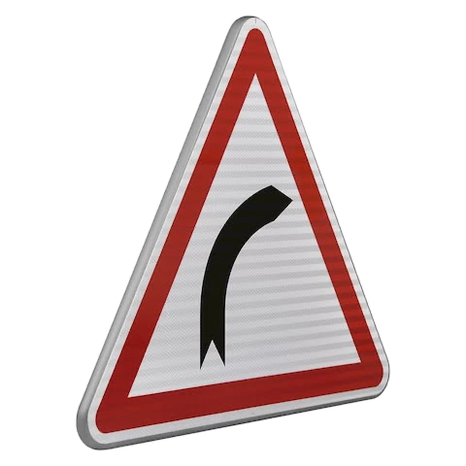 Panneau A1a — Virage à droite — réf. SR-A1a